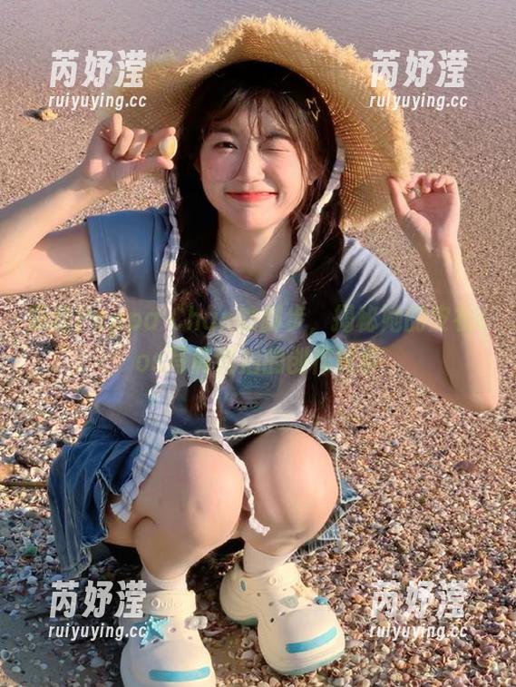 跟随Poppa Chan的脚步，揭秘她的皮衣cos写真背后的创作故事